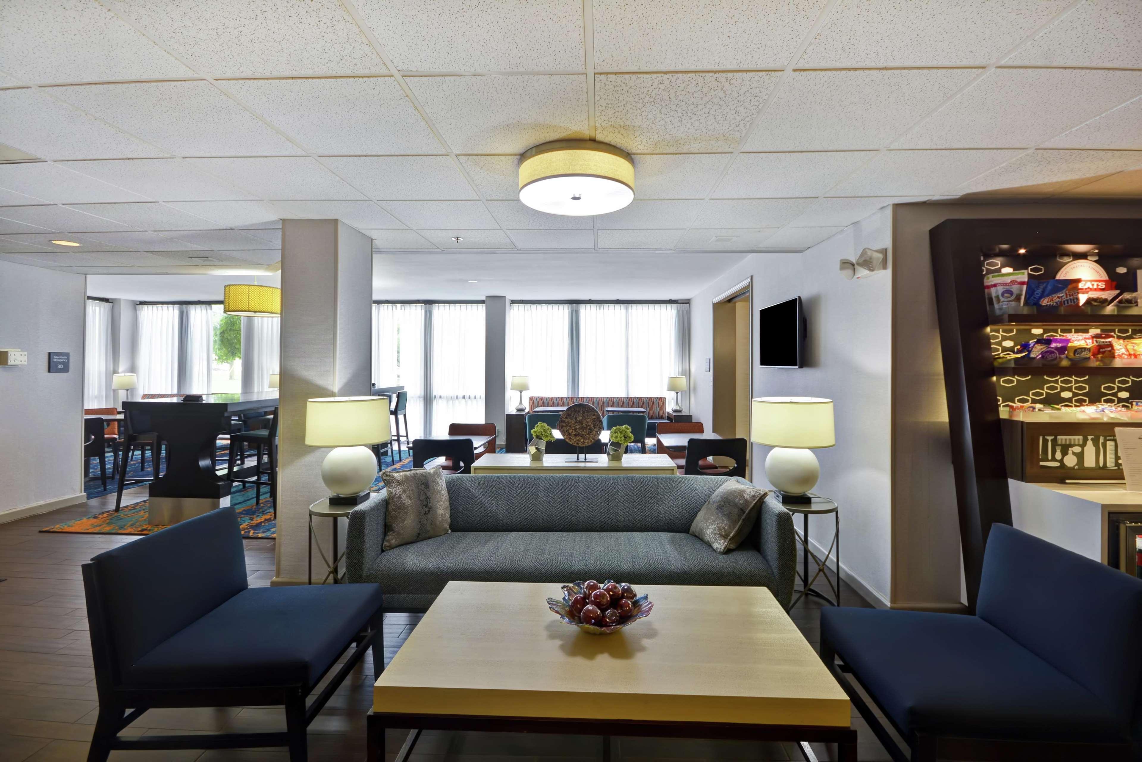Hampton Inn Detroit Madison Heights South Troy Bagian luar foto