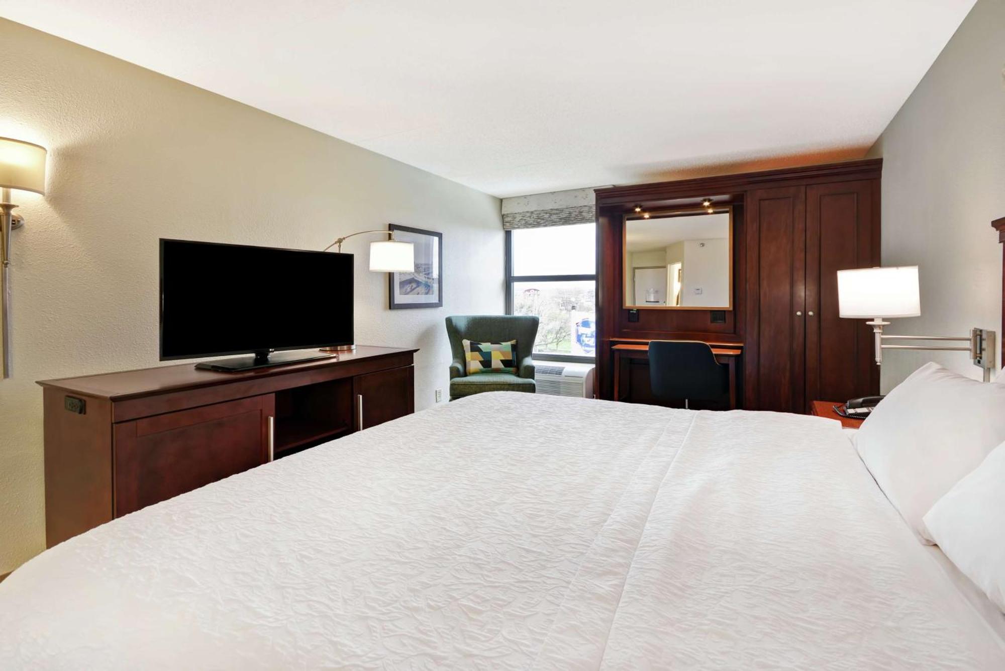 Hampton Inn Detroit Madison Heights South Troy Bagian luar foto