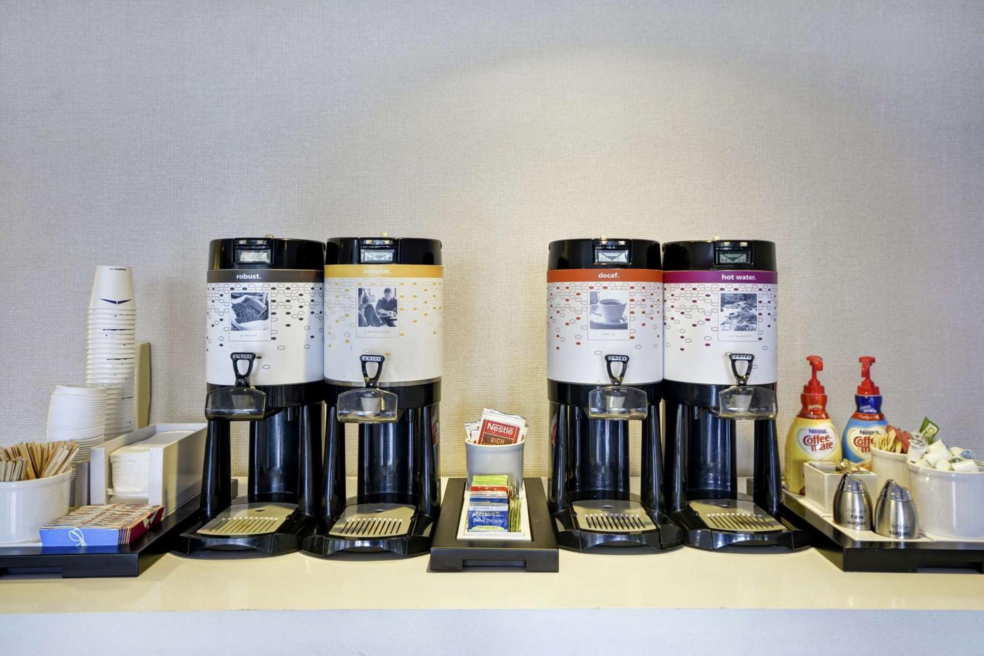 Hampton Inn Detroit Madison Heights South Troy Bagian luar foto