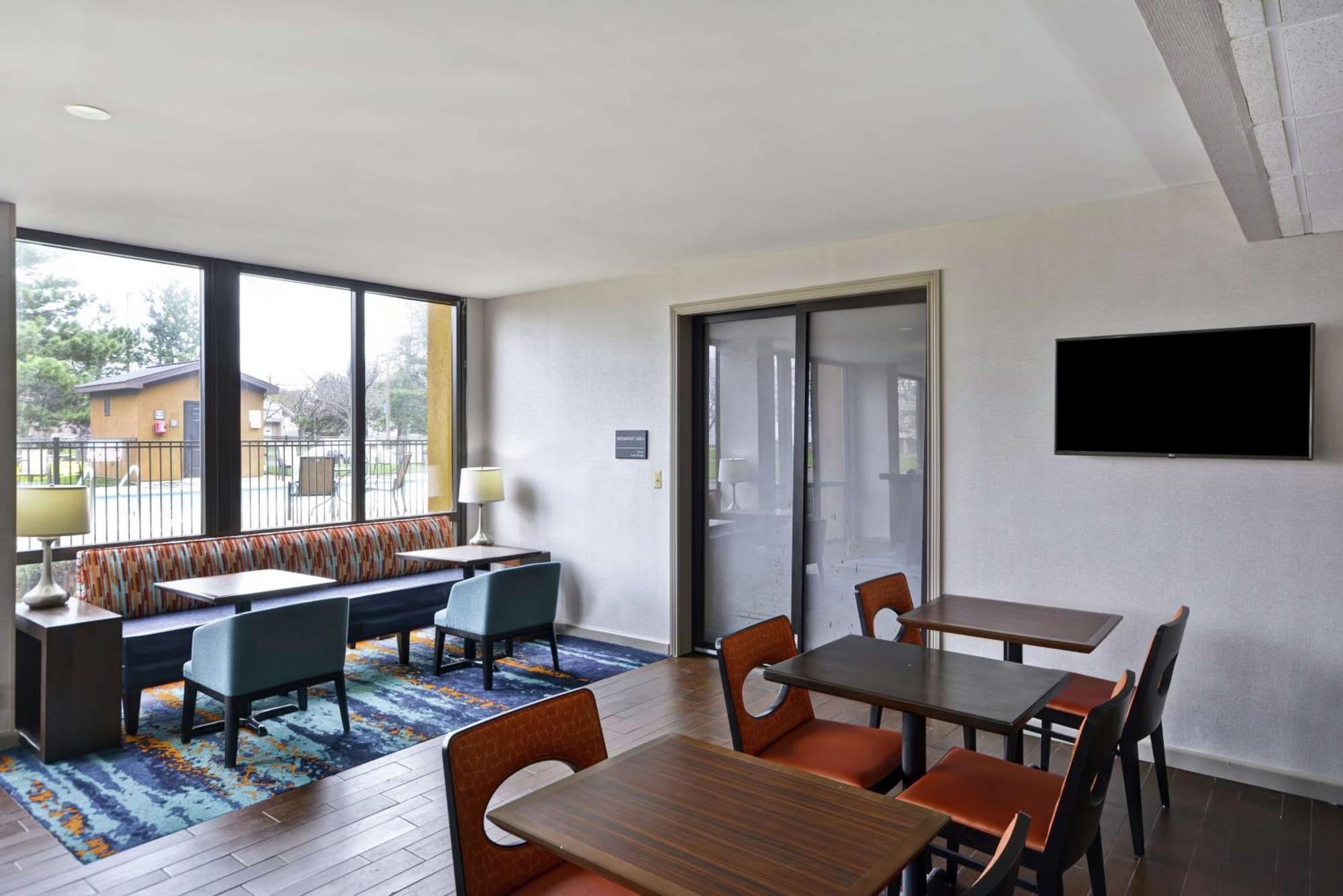 Hampton Inn Detroit Madison Heights South Troy Bagian luar foto